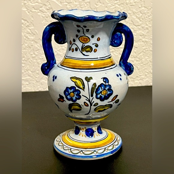 Talavera  Two Handle Vase Handpainted. Signed S.T.P. 6” Tall - Picture 2 of 5